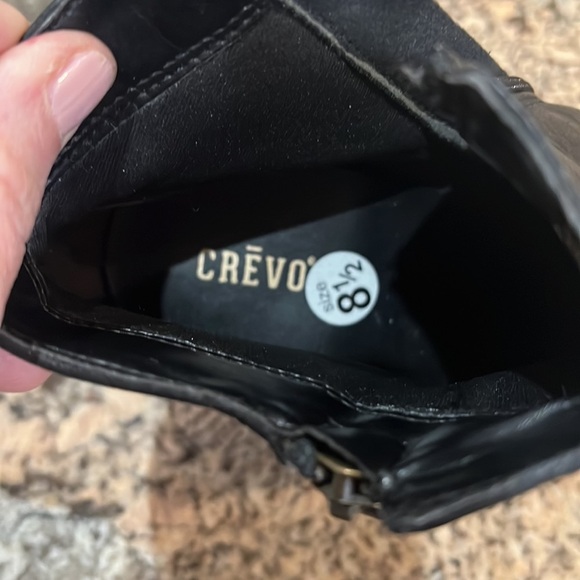 CREVO Boots - Picture 7 of 11